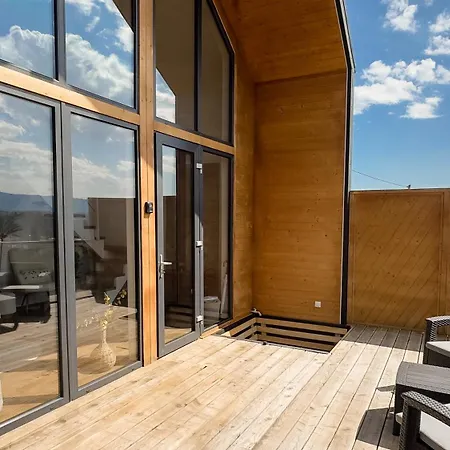 Nebo Shale * 야블루니츠야