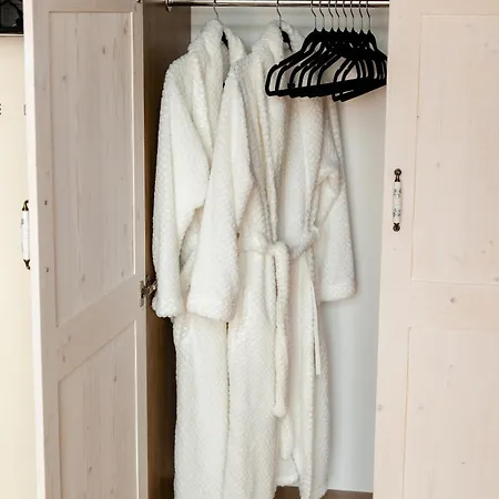 펜션 Nebo Shale 야블루니츠야